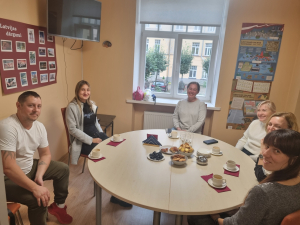 Apaais galds IAC 2.gr