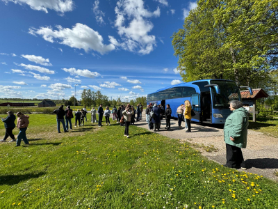 3c5a5a5f 6581 45b3 8c11 4ae10e63448